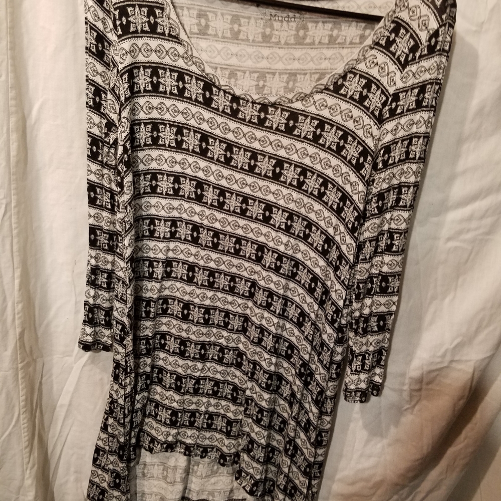 Black and white top